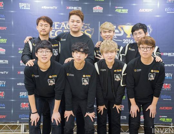 多种因素影 多种因素影